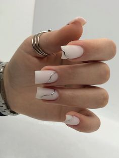 Milky Nails, Chrome Nails Designs, Lines On Nails, Black Nail, Neutral Nails