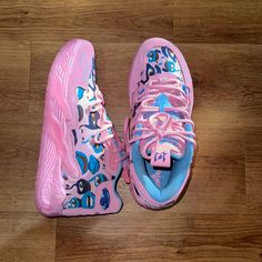 Never Worn Brand New With Box Volleyball Shoes Colorful, Cool Volleyball Shoes Pink, Colorful Basketball Shoes, Colorful Volleyball Shoes, Sports Bag Essentials, Lamelo Ball Shoes, Vb Shoes, Puma Basketball Shoes, Melo Ball