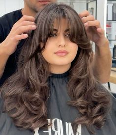 Round Face Hairstyles Long, Layered Haircuts For Long Hair, Long Face Haircuts, Haircuts For Long Hair With Layers, Hair Inspiration Long, Bangs For Round Face, Haircuts For Wavy Hair