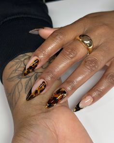 @dovenailsbysharon • Tortoise is still going strong!!! 🥰 • Threads Fall Tortoise Nails Design, Tortoise French Tip, Tortoise Nails Design, Tortoise Nail Art, Tortishell Nails Design, Tortie Nails, Tortoise Nail, Mommy Nails, Nails Technician