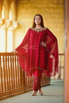 Kaftan Kurti Pakistani, Kaftan Kurti, Ethnic Trends, Silk Kurti Designs, Cape Gown, Ethnic Wear For Women, Womens Trendy Dresses, Stylish Wedding Dresses