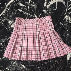 New Without Tags! Black And Pink Plaid Pleated Skirt 15.25 Inches Long Pink Pleated Cotton Mini Skirt, Pink Cotton Pleated Mini Skirt, Fitted Cotton Pleated Pink Skirt, Preppy Pink Cotton Skirt, Preppy Pink Pleated Bottoms, Trendy Pink Mini Skort, Casual Pink Cotton Tennis Skirt, Pink Cotton Mini Pleated Skirt, Trendy Fitted Pink Skirt