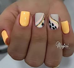 Nails Dip With Design, Amazing Summer Nails, Gel Nail Summer Designs, Boho Nails Simple Short, Western French Tip Nail Ideas, Fun Nail Art Creative, Old Lady Nails Designs, Boho Western Nails Simple, Cool Nail Designs For Summer