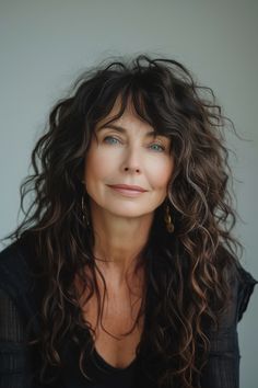 Natural Curly Hair Cuts, Hairstyles For Women Over 60, Curly Hair With Bangs, Chic Hairstyles, Curly Hair Cuts, Long Curly Hair, Hairstyles For Women, Curly Hairstyles, Long Hair Cuts