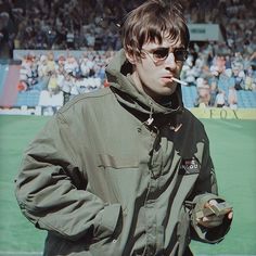 Football Ground, Liam Gallagher, Manchester City, Manchester, Oasis, Maine, Soccer, Football, Sunglasses