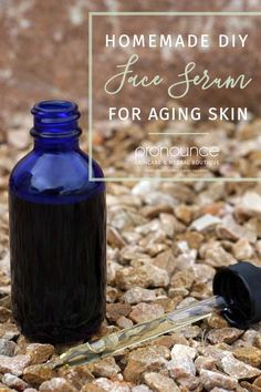 Please don't spend oodles of cash on toxic skincare products. Let us show you how to create your own DIY face serum for aging skin. Easy peasy & effective! Diy Face Serum, Diy Face Cream, Skin Care Routine For 20s, Toxic Skincare, Creme Anti Age, Face Creams, Homemade Diy