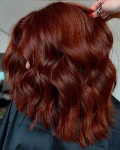 Deep Auburn Hair, Dark Ginger Hair, Red Hair Inspo, Ginger Hair Color, Dark Red Hair, Hair Color Auburn, Long Hair Color, Effortless Hairstyles, Hair Makeover