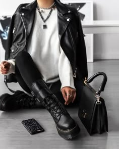 Look Grunge, Rock Outfits, Looks Street Style, Edgy Outfits, Winter Fashion Outfits, Outfits Casuales