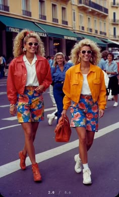 80s Fashion Runway, 1990s Photoshoot, Flamboyant Outfit Women, 1980s Fashion Outfits, Eighties Fashion Women 80s Party, Back To The Future Outfit Ideas, 80s Aesthetic Outfits Women, 1980 Outfits Women, Miami Vice Women