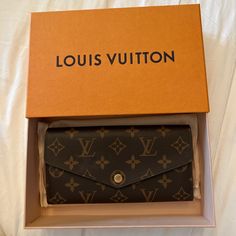 Louis Vuitton Brand New Wallet In Brown. Box Included. Louis Vuitton Wallet, Louis Vuitton Bag, Bag Lady, Louis Vuitton, Brand New, Wallet, Women Shopping, Color