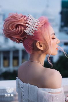 Floral Hairstyles, Easy Bun Hairstyles