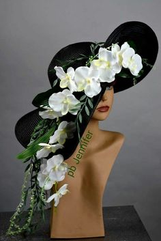 Jennifer Derby Hats Diy, Topi Vintage, Black Orchids, White Orchids Wedding, Formal Hat, Classy Hats, Hat Tea Party, Woman Hat