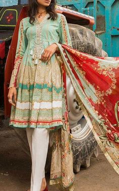 Pakistani Casual Dresses, Pakistani Winter Dresses, Lawn Dresses, Organza Suits, Pakistani Lawn Suits