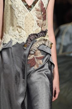 Runway Design, Antonio Marras, Milano Fashion Week, Fashion Runway, Milan Fashion Weeks, Textiles Fashion, Design Fabric, Mode Inspo, Upcycle Clothes