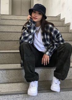 Outfit Ideas Tomboy, Tomboy Outfits, Tomboy Style Outfits, Cooler Look, Streetwear Fashion Women, Swaggy Outfits, Tomboy Fashion, 가을 패션, Teenage Fashion Outfits