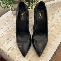 Ysl Black Pumps Textured Leather High Wood Heels Size 40-1/2 Wood Heels, Yves Saint Laurent Shoes, Wood Heel, Saint Laurent Shoes, Black Textures, Black Pumps, 2 Colours, Shoes Women Heels, Yves Saint Laurent