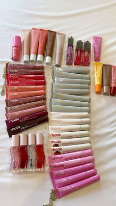 Rhode Cosmetics, Lippies Collection, Christmas Wishlist Items, Lip Products Aesthetic, 90s Lip Combo, Rhode Beauty, Rhode Aesthetic, Cosmetics Aesthetic, Rhode Lip