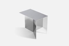 Hay Table, Japanese Paper Art, Geometric Side Table, Origami Techniques, Hay Design, Paper Origami, Outdoor Furniture Design, Table Mirror, Table Inspiration