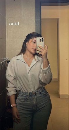 Celebrity Casual Outfits, Simple Trendy Outfits, Curvy Girl Outfits, Curvy Outfits, Teenage Fashion Outfits, Outfits Casuales