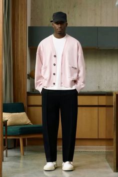 Casual Pink Outfits Men, Modern 90s Fashion Outfits Men, Aesthetic Streetwear Outfits Men, Spring Outfits Men Classy, Pink Outfit For Men Casual, Men Valentines Day Outfit, Black Male Outfits Street Style, Black Men Street Style, Fashion Show Outfit Men