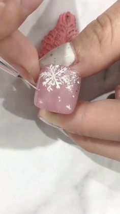 Pedicure Ideas Winter Toenails, Winter Pedicure Colors Toenails, Christmas Pedicure Designs, Matte Nails Fall, Stickers Walmart, Compilation Design, Nail Cat Eye, Simple Nail Art Videos, Nail Cat