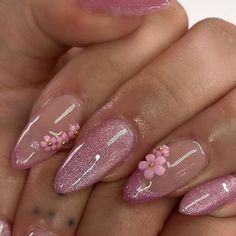 Almond Nails Pink And Green, Pale Pink Nails Design, Cute Nails Acrylic Design, Cateyes Nails Design Short, Nail Inspo Girly, Cat Eye Flower Nails, Cute Nails 2024, Gel X Nails Spring, Butterfly Short Nails