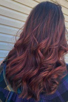 Woman with dark brown hair and auburn balayage highlights. Auburn Highlights, Brunette Hair With Highlights, Dark Brown Hair