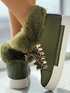 Christmas Plush Plain Casual Winter Cotton-Padded Suede Flat Heel Slip On Classic Boots | zolucky Girly Boots, Wedge Snow Boots, Warm Winter Shoes, Pink Faux Fur, Chic Type, Platform Ankle Boots, Green Beige, Round Toe Heels, Winter Shoes