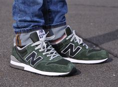 The New Balance 996 REVlite update has several new colorways scheduled for 2014. One new surprise has arrived without warning and before all six of the pairs we’d previewed earlier this month. This MRL996BH is done in a hunter green … Continue reading → New Balance 996, New Balances, A Moment To Remember, London Fashion Weeks, New Balance 574, Street Style Paris, Victoria Secret Fashion, New Balance Shoes