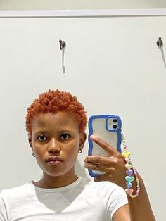 Caramel Blonde Hair Dye, Blonde Twa, Low Cut Hairstyles, Short Bleached Hair, Finger Waves Short Hair, Caramel Blonde Hair, Short Dyed Hair, Blonde Dye, Short Natural Curly Hair