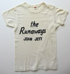 Joan Jett Shirt, The Runaways Shirt, Iconic Tees, Thrift Style, Sweet Tee, 로고 디자��인