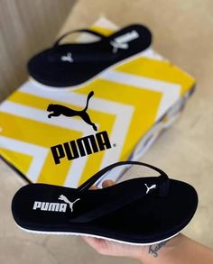 Trendy Slippers, Casual Shoes Women Sneakers, Shoes Outfit Fashion, Cute Slippers, Classy Shoes