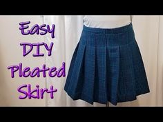 a skirt that has the words easy diy pleated skirt in purple and blue