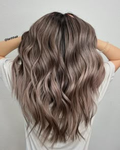 Light Ash Brown Hair Color Ideas, Hair Color Ideas For Brunettes Ash Brown, Hair Color Ideas With Brown Hair, Mushroom Bronde Hair Balayage, Mushroom Light Brown Hair Color, Ash Blond Brown Hair, Mushroom Brown Blonde Hair, Mush Room Brown Hair, Mushroom Brown Silver Balayage