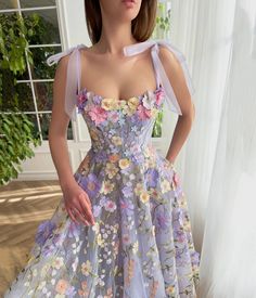 Floral Tulle Dress Short, Tea Length Floral Dress, Teuta Matoshi Floral Dress, Butterfly Dress Ideas, Princess Dress Inspiration, 50s Style Prom Dress, Fairytale Wedding Guest Dress, Floral Dress Fancy, Feminine Style 2023