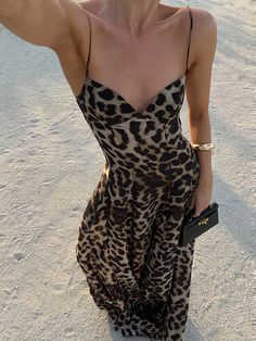 Sexy Leopard Sling Tube Long Dresses Women Vintage Printed Sleeveless Backless Party Dress Female Palm Beach Aesthetic Outfits, New Years Beach Outfit, Miami Outfits Summer, South Africa Outfits, Florals Outfits Dress To Impress, Flowy Dress Aesthetic, Cheetah Style, A Line Long Dress, Animal Print Maxi Dresses