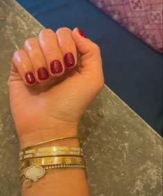 nails nail polish red inspo girls Natural Nails Manicure, Fun Nail Colors, Nail Jewels, Nail Ring, Nails Desing, Clean Nails, Gel Nail Designs, Fire Nails, Chic Nails