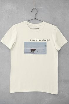 Print T Shirt Ideas, Custom Shirts Ideas Design, Funny T-shirts, Weird T Shirts, Meme T Shirts, Silly Clothes, Silly Shirt, Funky Shirts, Color Fits