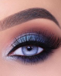 Blue Eyeshadow Makeup, Brown Smokey Eye Makeup, Eye Makeup Images, Prom Eye Makeup, Prom Makeup Looks, Cute Eye Makeup, Eye Makeup Pictures, Beautiful Eye Makeup, Makijaż Smokey Eye