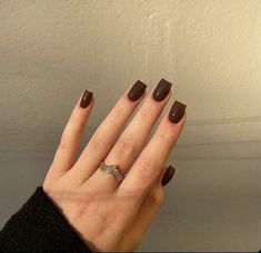 Short Acrylic Nails Light Brown, Brown Square Acrylic Nails, Short Square Brown Nails, Square Brown Nails, Brown Square Nails, Brown Gel Nails, Trendy Brown Nails, November Nail Ideas, Brown Nail Designs