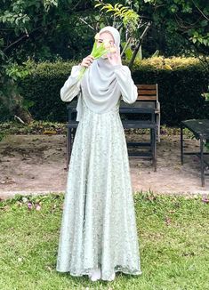 Dress For Muslim Girl, Dress Payet, Lebaran Outfit, Muslim Wedding Photos, Muslim Wedding Gown, Islamic Modest Fashion, Islamic Fashion Dresses, Muslimah Wedding Dress