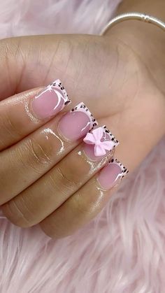 Shorties Acrylic Nails Designs, Short Square French Tip Nail Designs, Overlay Nail Ideas, Medium Square Nails Designs, Nail Overlay Ideas, Acrylic Overlay Nails, 2000 Nails, Short Pink Nails