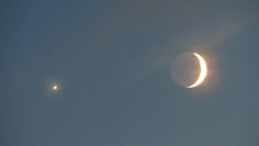 the moon and venus are seen in the sky