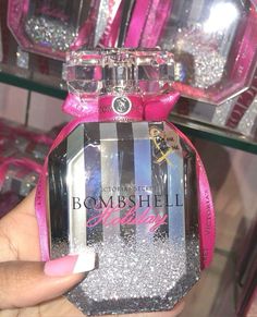 Euphoria Perfume, Trashy Y2k Aesthetic, Victoria's Secret Perfume, Victoria's Secret Bombshell, Perfume Body Spray, Trashy Y2k, 2000s Aesthetic, Perfume Lover, Girly Accessories