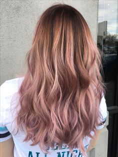 Something Something, Spring Hair, Medium Long Hair, Pink Highlights, Hair Color Pink, Long Bob Hairstyles, Hair Coloring, Spring Hairstyles, Curly Hair Cuts