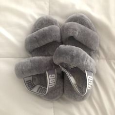 Brand New Condition/Comfortable Slippers Fluff Yeah Slide, Ugg Slides, Grey Slippers, Ugg Tasman Slippers, Baby Uggs, Sheepskin Slippers, Comfortable Slippers, Slide Slippers, Womens Ugg Boots