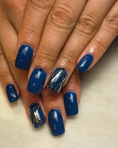 Dark Blue Nail Designs Design Talk Nail Art Bleu, Blue Nail, Blue Nail Art Designs, Dark Blue Nails, Emerald Nails, Navy Blue Nails, Art Blue, Natural Nail Art, Blue Nail Art