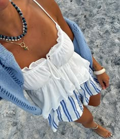 Hamptons Outfit, Summer Blues, Mary Margaret, European Summer Outfits, Outfit Inspo Summer, Vitamin Sea, Increase Sales, May 11, Looks Style