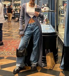 Autumn 2023 Fashion Trends, Street Style Runway, Autumn 2023 Fashion, Fall Nyc, Bella Hadid Street Style, Aesthetic 2023, New York Vibes, Fashion Student, Instagram Paris