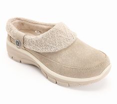 Fall is (almost) in full bloom, and you're headed feet first! With miles of farmer's markets, festivals, and pumpkin fields on your activities list, you need these Skechers suede clogs to comfortably handle every. single. step. After all, it's the age of possibilities!  Let's take a walk-through of this built-for-you shoe. An open back lets you slip right in (no zips, buckles, or ties to slow you down) and showcase your favorite character socks, while the cradles-you-in-comfort chenille lining o Activities List, Pumpkin Field, Foam Slippers, Soccer Practice, Suede Clogs, In Full Bloom, Easy Going, Shopping Spree, Sweater Weather